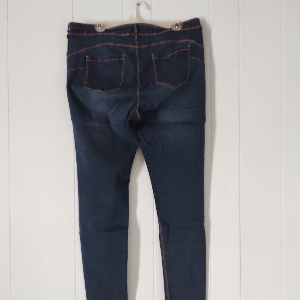 Suko Jeans - Picture 2 of 6